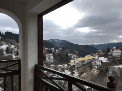 Four Seasons Retreat