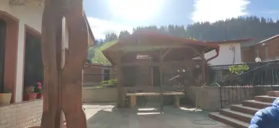 Семеен хотел Йола