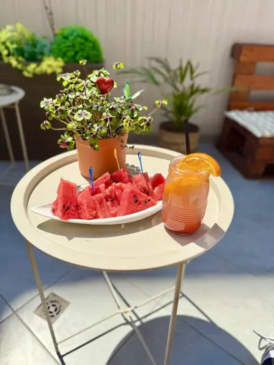Mr.Chimney Bakery&Cafe / Козуначени Коминчета