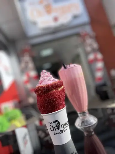 Mr.Chimney Bakery&Cafe / Козуначени Коминчета