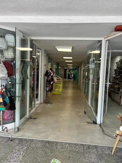 Малките Гъзарчета