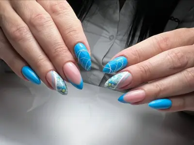 Studio Nora art nails