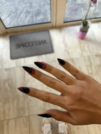 Dolce Mani