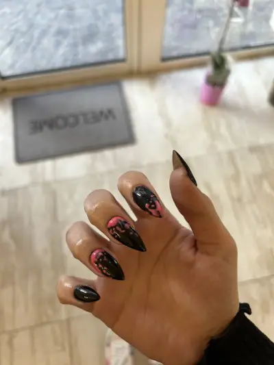 Dolce Mani