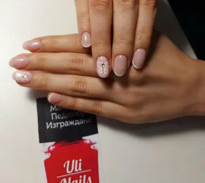 Салон УЛИ "ULI NAILS"