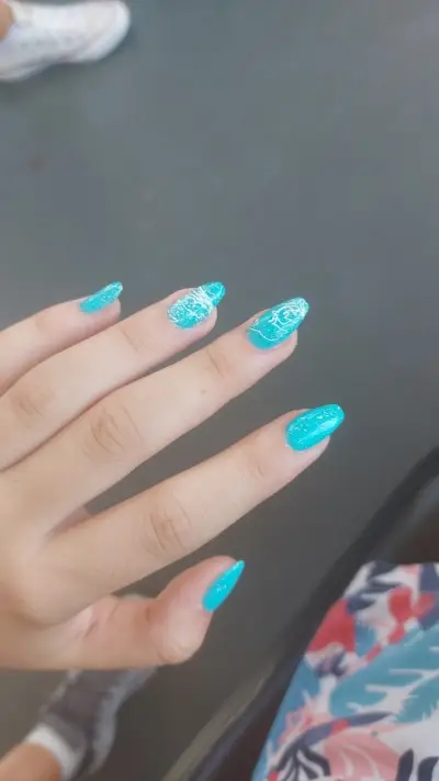 Салон УЛИ "ULI NAILS"