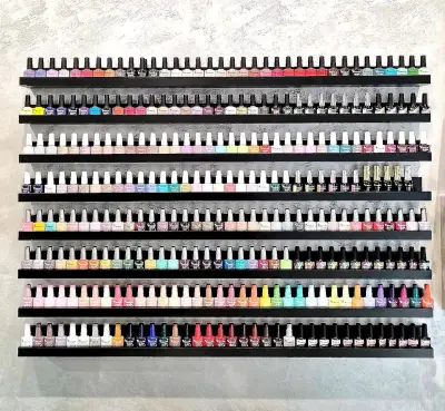 Iguana Nail Studio