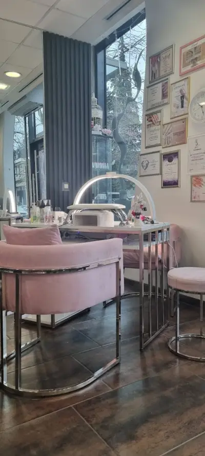 Candy Nail House