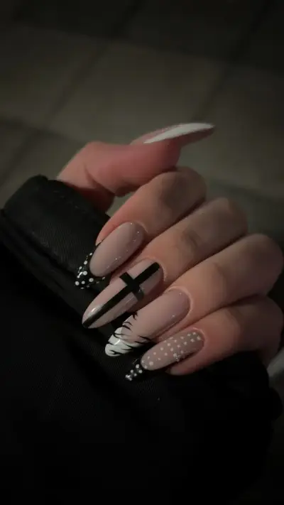 Nailroom by Daniella