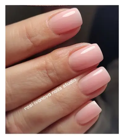 Rosi Ivanova nails studio