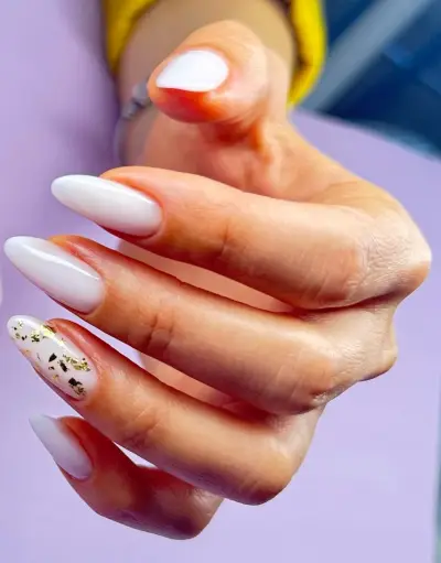 Lilly Nails