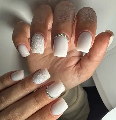 Royal nails and beauty