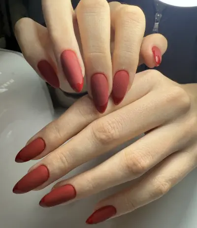 Royal nails and beauty