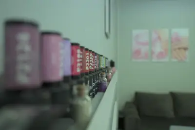 Neli nails