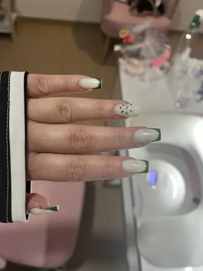 Nails Art Studio