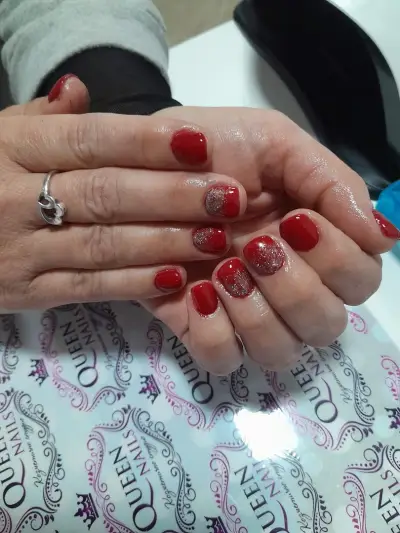 QUEEN NAILS Козметично студио