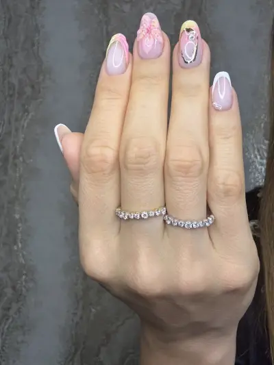 G.Nails - студио за маникюр