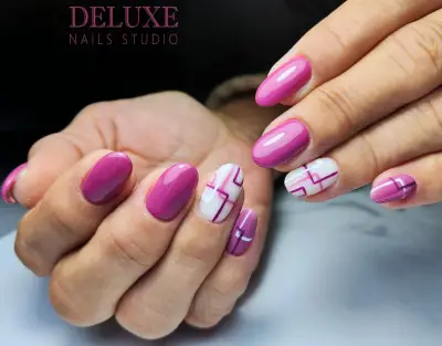 Deluxe Nails Studio