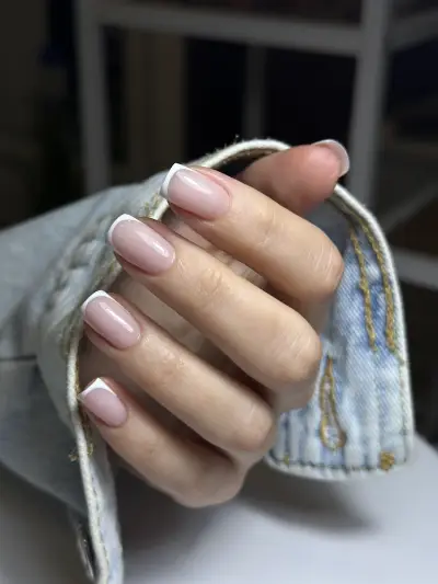 Studio Zlatova nails