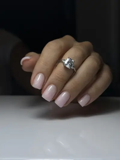 Studio Zlatova nails