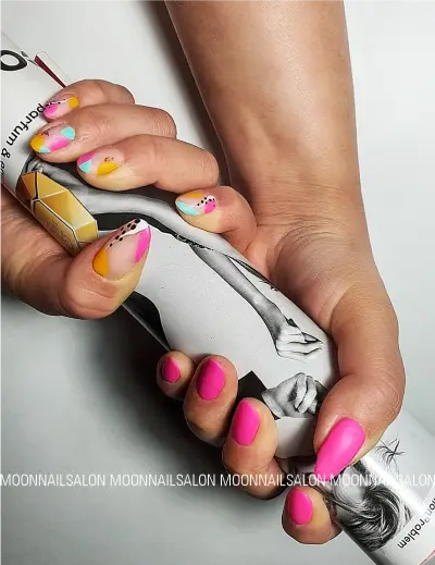 Moon Nail Salon