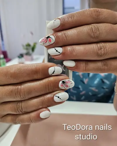 TeoDora nails studio