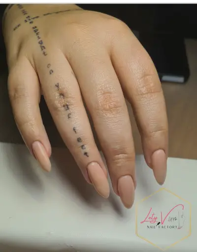 LetyV - Nail factory