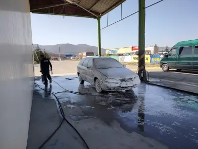 Авто център "Юлия Прес"