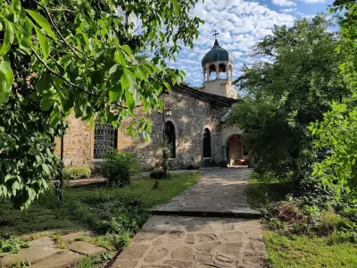православна църква "Успение Богородично"