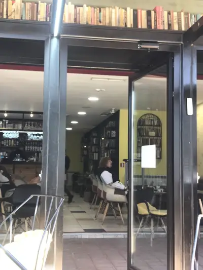 ''URBAN LEGEND'' Coffee Club