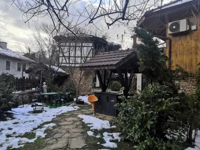 Къщи за гости Голец