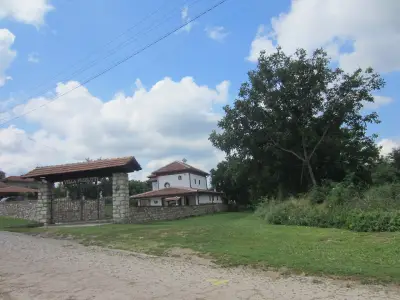 VILLA PIZZUTTI
