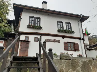 Къща за Гости Стариятъ Ловечъ
