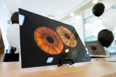 IRIS STUDIO - Plovdiv Plaza Mall, ниво 2, ирисова фотография Пловдив