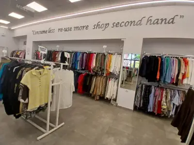 магазин Humana second hand