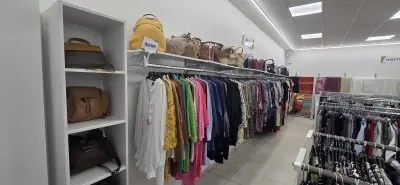 магазин Humana second hand