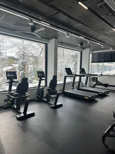 Renew Sport Center | AZUR PREMIUM