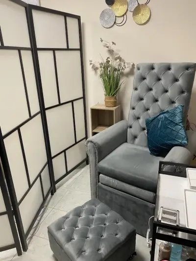 Nails studio by Lora