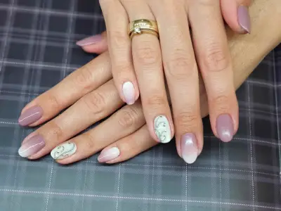 Сердика център маникюр "АЕЯ"