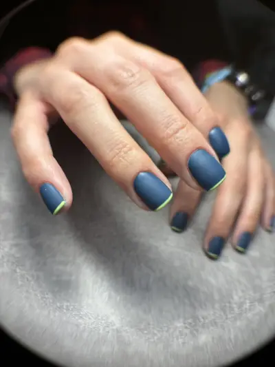 Pomodoro Nails