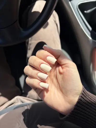 Pomodoro Nails
