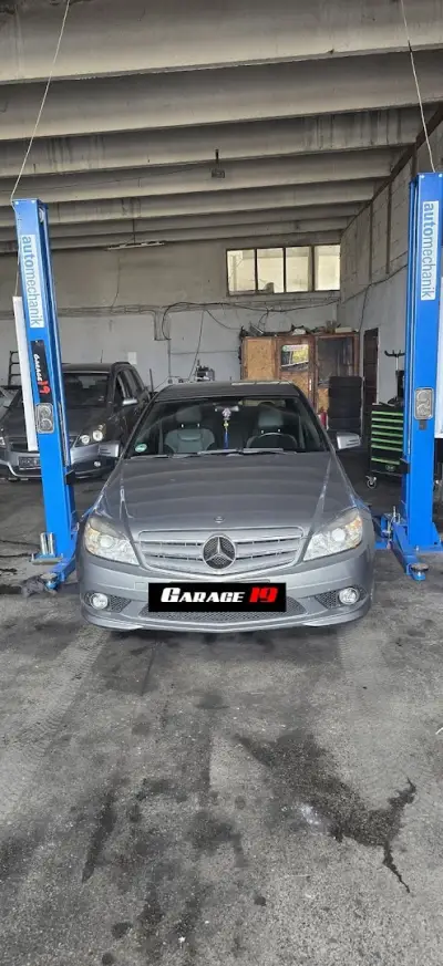 Garage 19
