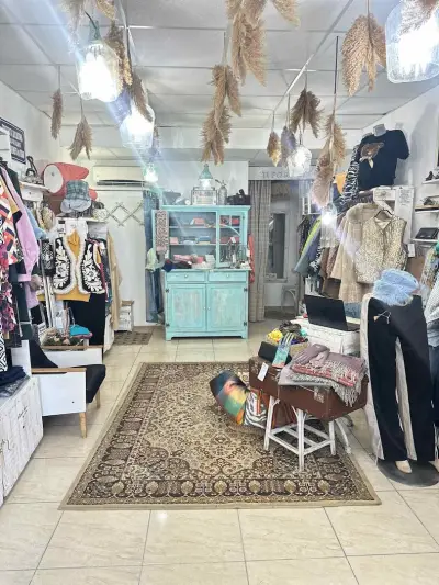Vintage italiano clothes shop