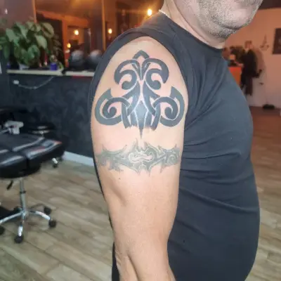 Zander Tattoo Studio