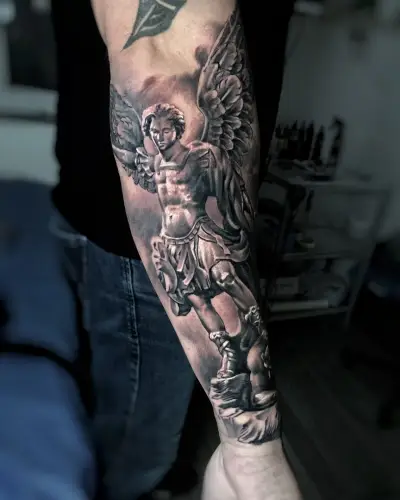 PantInk Tattoo | Реалистични татуировки, Индивидуален дизайн София