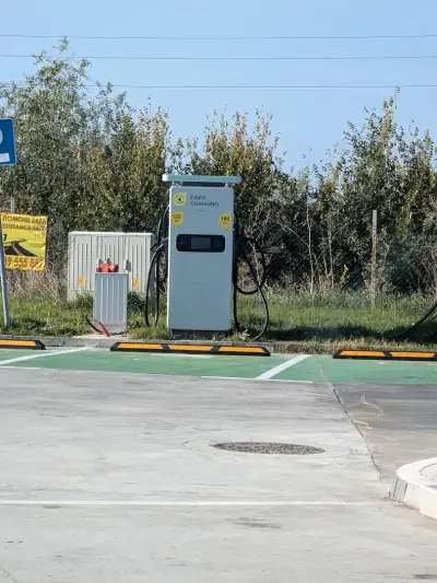Станция за зареждане Fines