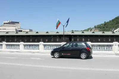 Автомобили под наем Ловеч