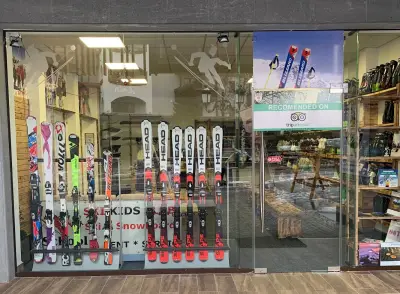 Sankiyski Ski Snowboard Hire & School in Bansko