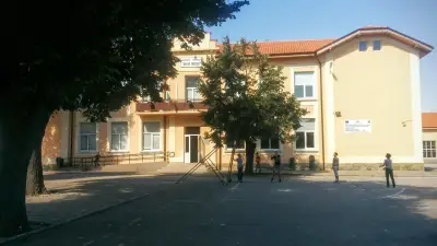 Основно училище „Васил Левски“