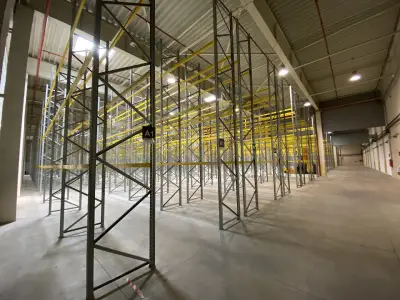 Складова база ZONA